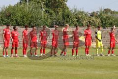 A - Junioren Bundesliga -  Saison 2023/2024 - FC Ingolstadt 04 - FSV Mainz 05 - Die Mannschaft begrüsst die Zuschauer- Foto: Meyer Jürgen