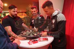 2024_1_16 - 3. Liga - Saison 2023/24 - Fantreffen - FC Ingolstadt 04 -  - beim Autogrammm schreiben Torwart  Cheftrainer Michael Köllner (FC Ingolstadt 04) - Marcel Costly (Nr.22 - FC Ingolstadt 04) - - XXXXX - Foto: Meyer Jürgen