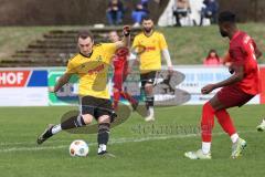 Kreisklasse - Saison 2023/24 -  SV Zuchering - TSV Lichtenau - Lorenz Schweiger gelb Lichtenau - Glenn Heicappell rot Zuchering - Foto: Meyer Jürgen