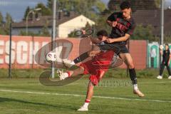 Freundschaftsspiel - Saison 2025/26 - FC Ingolstadt 04 II - Delay Sports - Davide Sekulovic FCI - Robin Charles Traboulsi (Nr.4 - Delay Sports) - Foto: Meyer Jürgen