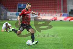 3. Liga; FC Ingolstadt 04 - Hallescher FC; Flanke David Kopacz (29, FCI) zu Tobias Bech (11, FCI) zum 1:0 Tor