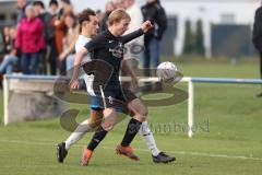 2023_11_12 - SV Hundszell - SV Karlskron   - Kreisliga - Saison 2023/24  - Samuel Tkac weiss Karlskron - Paul Amann schwarz Hundszell - Foto: Meyer Jürgen