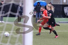 2. Fußball-Liga - Frauen - Saison 2022/2023 - FC Ingolstadt 04 - SC Freiburg II -Vanessa Haim (Nr.13 - FCI Frauen) - Fellhauer Kim schwarz Freiburg - Foto: Meyer Jürgen