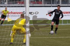 Bayernliga Süd - Saison 2021/2022 - FC Ingolstadt 04 II -  SpVgg Unterhaching - Kevin Darmstädter Torwart Haching - Renato Domislic #17 FCI - Foto: Meyer Jürgen