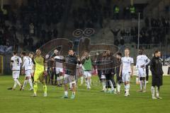 3. Liga; SV Waldhof Mannheim - FC Ingolstadt 04; Spieler bedanken sich bei den Fans und fordern mehr Stimmung Pascal Testroet (37, FCI) Torwart Marius Funk (1, FCI)