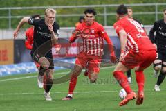 3. Liga; FSV Zwickau - FC Ingolstadt 04; Zweikampf Kampf um den Ball Tobias Bech (11, FCI) Gomez Johan (18 FSV)