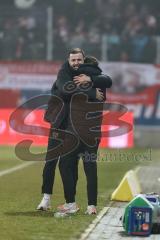 3. Liga; SSV Jahn Regensburg - FC Ingolstadt 04; Sieg Jubel Freude 0:3 Co-Trainer Fabian Reichler (FCI) Cheftrainerin Sabrina Wittmann (FCI)