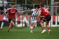 Saison 2026/27 - Freundschaftsspiel - 1. FC Nürnberg - FC Ingolstadt 04 - Emre Gül (Nr.5 - FCI) - Javier Fernandez (Nr.8 - FCN) - Foto: Meyer Jürgen