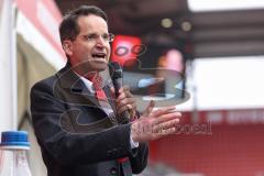 3. Liga; FC Ingolstadt 04 - FC Viktoria Köln; SchanzenGeber-Spieltag, Oberbürgermeister Dr. Michael Kern (IN) im Stadion