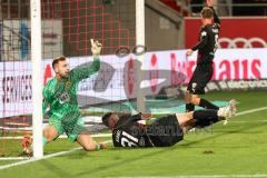 3. Liga; FC Ingolstadt 04 - Borussia Dortmund II; Tor ungültig Julian Kügel (31, FCI) Torwart Lotka Marcel (35 BVB2) Benjamin Kanuric (8, FCI) ärgert sich