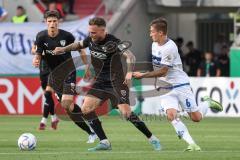 DFB Pokal; FC Ingolstadt 04 - SV Darmstadt 98; Zweikampf Kampf um den Ball Patrick Schmidt (9, FCI) Mehlem Marvin (6 SVD) Merlin Röhl (34, FCI)