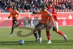 2024_1_20 - 3. Liga - Saison 2023/24 - HallescherFC - FC Ingolstadt 04 -  - Julian Kügel (Nr.31 - FC Ingolstadt 04) - Behrendt Brian (Nr.3 - HallescherFC ) - Foto: Meyer Jürgen