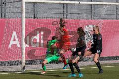 2. Frauen-Bundesliga - Saison 2021/2022 - FC Ingolstadt 04 - Eintracht Frankfurt II - Maier Ramona (#18 FCI) - Altenburg Lina Torwart Frankfurt - Janser Malin #14 Frankfurt - Foto: Meyer Jürgen