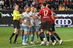 3. Liga; FC Ingolstadt 04 - TSV 1860 München; Tumult um Calvin Brackelmann (17, FCI) wegen Torwart Hiller Marco (1 TSV) Deichmann Yannick (20 TSV) Wörl Marius (38 TSV) Lannert Christopher (22 TSV) Justin Butler (31, FCI)