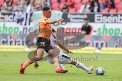 3. Liga; SV Sandhausen - FC Ingolstadt 04; Zweikampf Kampf um den Ball Ognjen Drakulic (30, FCI) Zander Luca-Milan (19 SVS)