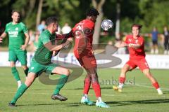 Freundschaftsspiel - Saison 2023/2024 - SV Manching - FC Ingolstadt 04 - Michael Udebuluzor (Nr.24 - FCI U21) - Daniel Spieß (Nr.22 - SV Manching) -  - Foto: Meyer Jürgen