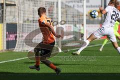 3.Liga - Saison 2023/2024 - SC Freiburg II - FC Ingolstadt 04 - Moritz Seiffert (Nr.23 - FCI) - Ryan Johansson (Nr.28 - Freiburg II) - Foto: Meyer Jürgen