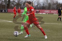 2. Frauen-Bundesliga - Saison 2021/2022 - FC Ingolstadt 04 - VFL Wolfsburg II - Galvez Estrada (#2 FCI) - Foto: Meyer Jürgen