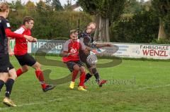 A-Klasse - Saison 2022/2023 - TSV Unsernherrn - TV 1911 Vohburg - Nico Scholz rot Vohburg - Max Schwarzbauer schwarz Unsernherrn  - Foto: Meyer Jürgen