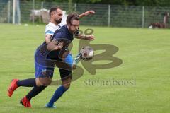 A-Klasse - SV Oberstimm - SV Haunwöhr - Dario Archita
 blau Haunwöhr - Artur Rudnyev weiss Oberstimm - Foto: Jürgen Meyer