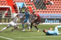 3.Liga - Saison 2022/2023 - FC Ingolstadt 04 -  SV Wehen Wiesbaden - Patrick Schmidt (Nr.9 - FCI) mit einer Torchance - Torwart Arthur Lyska (Nr.31 - SV Wehen Wiesbaden) - Max Reinthaler (Nr.15 - SV Wehen Wiesbaden) - Foto: Meyer Jürgen