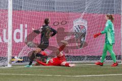 2. Frauen-Bundesliga - Saison 2021/2022 - FC Ingolstadt 04 - FC Bayern München II - Der 2:2 Ausgleichstreffer durch Maier Ramona (#18 FCI) - Valerie Guha Torwart München - Kappes Jana schwarz München - jubel - Foto: Meyer Jürgen