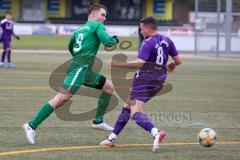 Testspiel - Fußball - SV Manching - VFR Neuburg/Donau  - Benedikt Vollnhals (#9 Manching) - Heckel Fabian lila #8 Neuburg - Foto: Jürgen Meyer