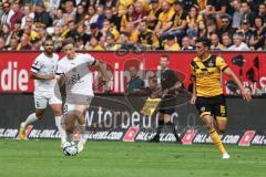 3. Liga; SG Dynamo Dresden - FC Ingolstadt 04; Moritz Seiffert (23, FCI) Leon Guwara (6, FCI) Kammerknecht Claudio (15 DD)