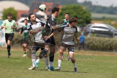 Bezirksliga - Saison 2025/26- TSV Gaimersheim - TSV Ober./Unterh.stadt - Domenic Raimann (Nr.26 - TSV Gaimersheim) - David Polster links grau Ober/. Unterh.stadt Amadeus Taubert grau Ober/. Unterh.stadt rechts- Foto: Meyer Jürgen