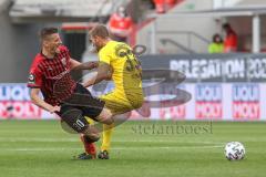 Relegation 1 - FC Ingolstadt 04 - VfL Osnabrück - Zusammenstoß Stefan Kutschke (30, FCI) Beermann Timo (33 VfL)