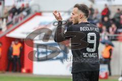 3. Liga; FSV Zwickau - FC Ingolstadt 04; bedankt sich beim Mitspieler, Patrick Schmidt (9, FCI)