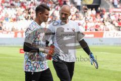 3. Liga; Rot-Weiss Essen - FC Ingolstadt 04; vor dem Spiel Aufwärmtrikot Puma stronger together, Torwart Markus Ponath (40, FCI) mit Torwart-Trainer Robert Wulnikowski (FCI)