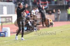 Toto-Pokal; FV Illertissen - FC Ingolstadt 04; an der Seitenlinie, Spielerbank Cheftrainerin Sabrina Wittmann (FCI)