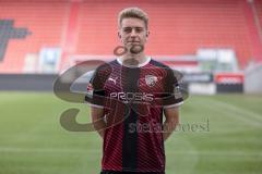 2.BL; FC Ingolstadt 04 - Portraitshooting, Mannschaftsfoto, Andreas Poulsen (2, FCI)