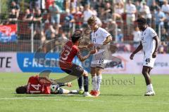 3. Liga; SpVgg Unterhaching - FC Ingolstadt 04; Foul und Streit am Feld, Niclas Dühring (18, FCI) Bryang Kayo (48, FCI) Schwabl Markus (23 SpVgg) Ihorst Luc (14 SpVgg)