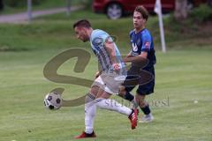 Kreisliga - Saison 2023/2024 - SV Menning  - FC Sandersdorf - Moritz Mayerhofer blau Menning - Christian Geß weiss Sandersdorf - Foto: Meyer Jürgen