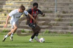 *** Bayernliga Nord - Saison 2025/26 - FC Ingolstadt 04 II - ATSV Erlangen - Jason Osei Tutu (Nr.11 - FC Ingolstadt II) - Ulrich Spies weiss Erlangen - Foto: Meyer Jürgen