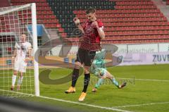 3. Liga - FC Ingolstadt 04 - Hallescher FC - leider vorbei, Stefan Kutschke (30, FCI) Eisele Kai (1 Halle)