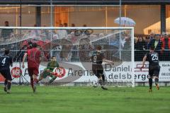 Toto Pokal; FC Sportfreunde Schwaig - FC Ingolstadt 04; Elfmeter Torwart Kai Eisele (25, FCI) Ausgleich 1:1 Tor Jubel Treffer Ascher, Raffael (9)