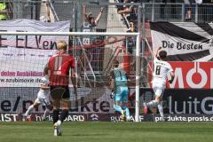 3. Liga; FC Ingolstadt 04 - SV Elversberg; Tor für Elversberg 1:2, Jubel, Rochelt Jannik (8 SVE) Torwart Marius Funk (1, FCI) Tobias Bech (11, FCI)