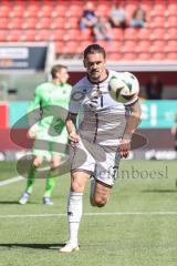 3. Liga; FC Ingolstadt 04 - Hannover 96 II; Torchance Pascal Testroet (37, FCI) Torwart Stahl Toni (1 H96)