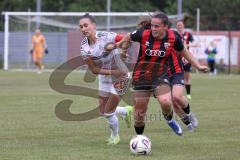 2. Bundesliga Frauen - Saison 2025/26 - FC Ingolstadt 04 Frauen - FCB München II - Mara Winter (Nr.2 - FC Ingolstadt Frauen I) - Kappes Jana rot FCB  - Foto: Meyer Jürgen