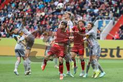 3. Liga; FC Ingolstadt 04 - SSV Jahn Regensburg; Zweikampf Kampf um den Ball Lukas Fröde (34, FCI) Strauss Felix (4 SSV) Simon Lorenz (32, FCI) Seidel Nick (33 SSV)