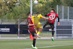 Freundschaftsspiel - Saison 2022/2023 - FC Ingolstadt 04 -  SpVgg Bayreuth - Marcel Götz (Nr.27 - SpVgg Bayreuth) - Jalen Hawkins (Nr.20 - FCI) - Foto: Meyer Jürgen