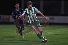 Landesliga - Saison 2025/26 - SV Manching - SC Oberweikertshofen - Luca Bienek (Nr.16 - SV Manching) - Leibelt Moritz blau Oberweikertshofen - Foto: Meyer Jürgen