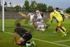 Bayernliga Süd - Saison 2021/2022 - FC Ingolstadt 04 II - SV Donaustauf - Görtler Patrick (#9 FCI) spielt den Pass auf Götzendörfer Mario (#23 FCI) der zum 1:2 Anschlusstreffer trifft - jubel - David Paulus Torwart Donaustauf - Foto: Meyer Jürgen