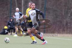 Freundschaftsspiel - Saison 2025/26 - TSV Ober./Unterhaunstadt -  TSV Neustadt  - Manuel Hunner grau Oberh.stadt - Muris Avdic gelb Neustadt - Foto: Meyer Jürgen