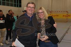 Lotto Bayern Hallencup - Siegerehrung- Lindenkreuzhalle Saison 2024/25 -  - BSL Hans Mayer - Lotto/Toto-Vertreterin  Susanne Ehret - Foto: Meyer Jürgen