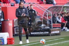 2.BL; FC Ingolstadt 04 - SV Sandhausen; Cheftrainer Rüdiger Rehm (FCI) an der Seitenlinie, Spielerbank