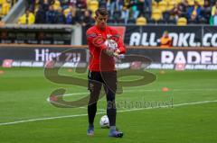 3.Liga - Saison 2022/2023 - Dynamo Dresden - FC Ingolstadt 04 - Torwart Markus  Ponath (Nr.40 - FCI) beim warm machen - Foto: Meyer Jürgen